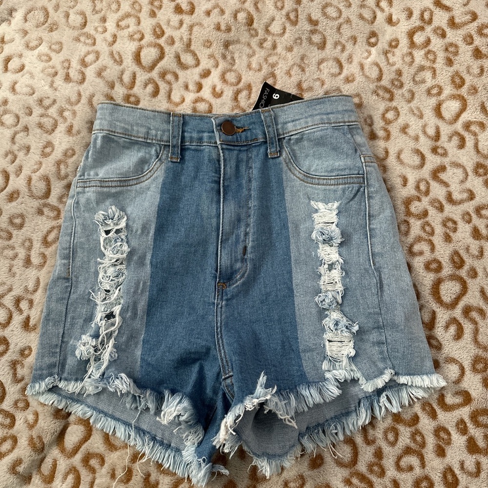 Fashion Nova Two Toned Shorts